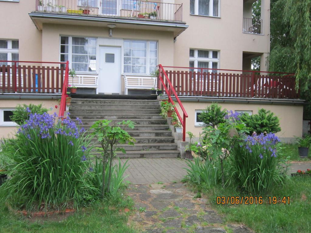 Penzion Uran Stráž pod Ralskem Exterior foto